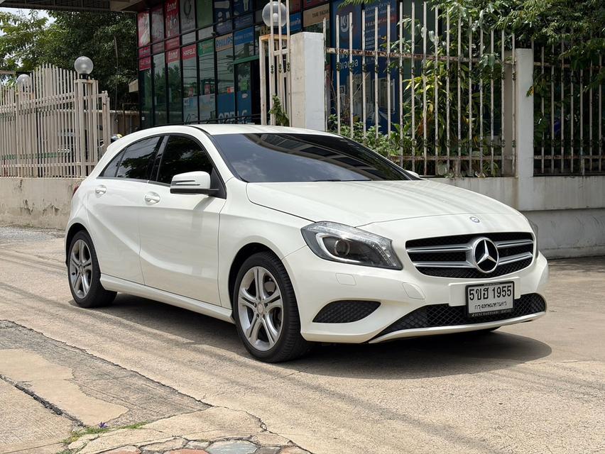 (แจ้งรหัสรถ: PJP1955) 2015 BENZ A180