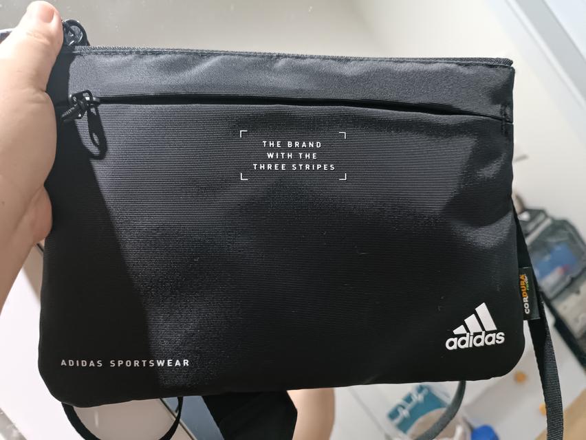 กระเป๋าสะพาย Adidass จาก shop