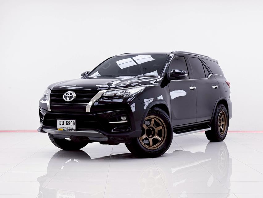 TOYOTA FORTUNER 2.8 TRD SPORTIVO 2WD ปี2019 สีดำ