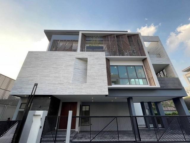  ขาย บ้านเดี่ยว 3 ชั้นเดอะ เจนทริ พัฒนาการ 2 The Gentry Phatthanakan 2 สไตล์ Modern Luxury 1