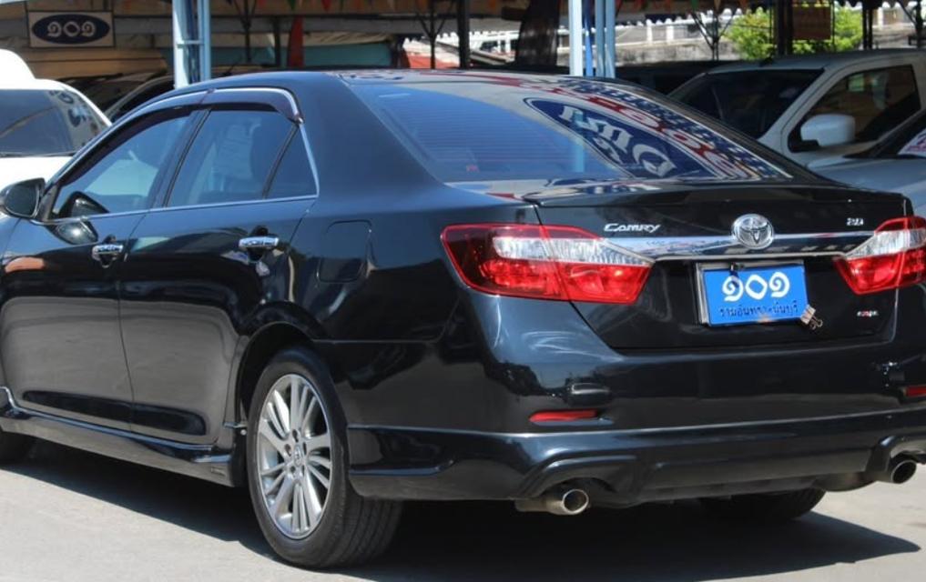 Toyota Camry 2.0G Extremo สีดำ 5