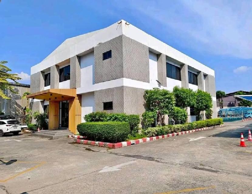 ให้เช่าอาคารสำนักงาน 2 ชั้น ทำเลวิภาวดีรังสิต (ติดถนนใหญ่) / พื้นที่ใช้สอยรวม 740 ตารางเมตร (2 ชั้น) 1