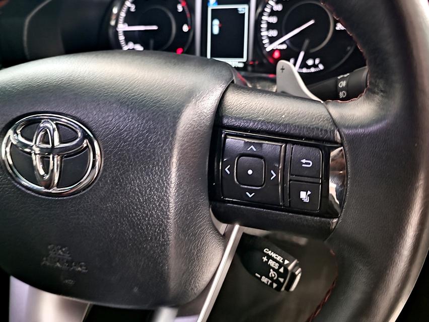FORTUNER LEGENDER 2.4 V 4WD ปี 2021 ✅ ฟรีค่าจัด-ค่าโอน ✅ ฟรีประกันภัย ✅ ฟรี พรบ 8