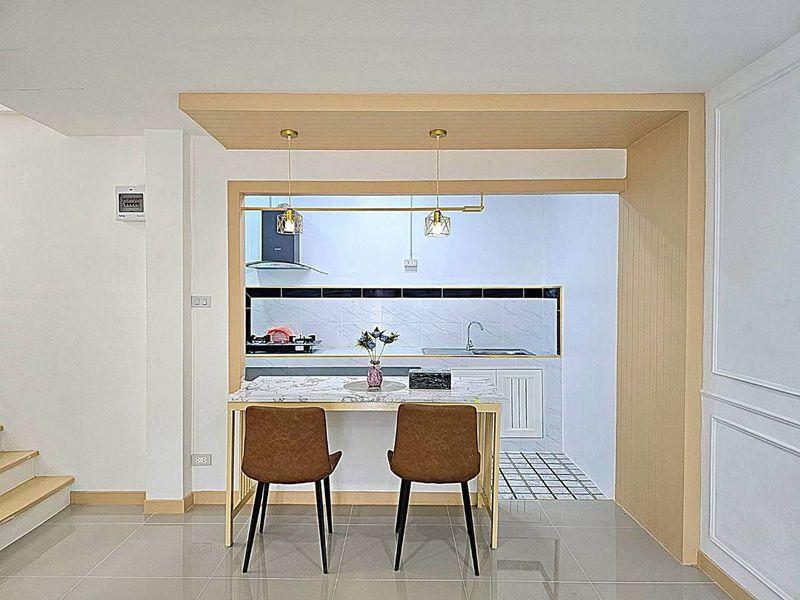 หมู่บ้านบัวทอง4  (คุณาภัทร) บางบัวทองทาวน์เฮ้าส์ 2 ชั้น ตกแต่งใหม่พร้อมอยู่บ้านสวย พร้อมเข้าอยู่ ฟรีเฟอร์นิเจอร์ 15
