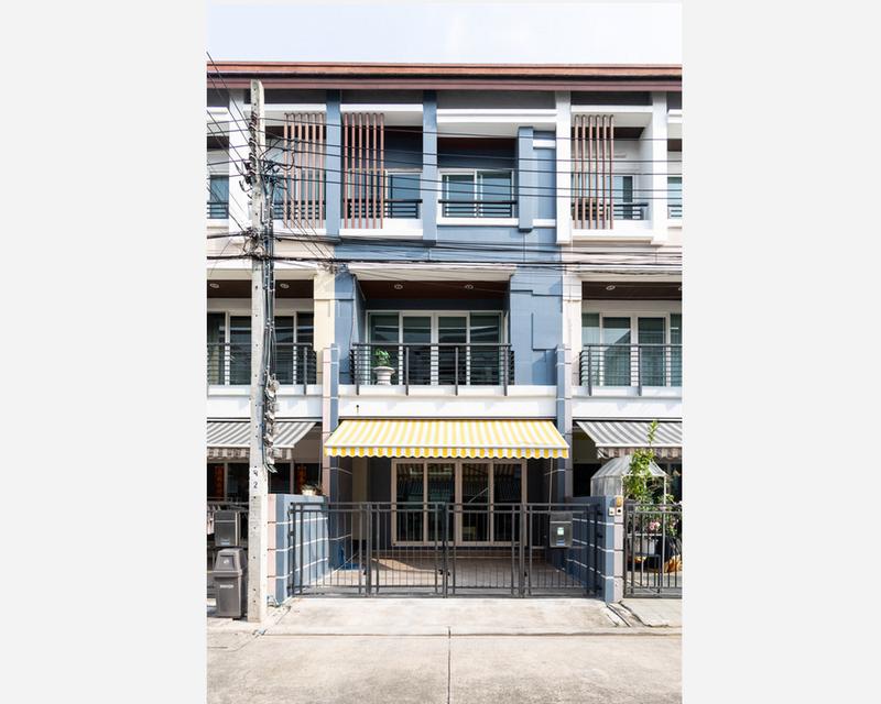 บ้านกลางเมือง เออร์บาเนี่ยน พระราม 9-ลาดพร้าว ทาวน์โฮม 3 นอน 3 น้ำ ใกล้รถไฟฟ้าสีเหลือง ลาดพร้าว 71 1