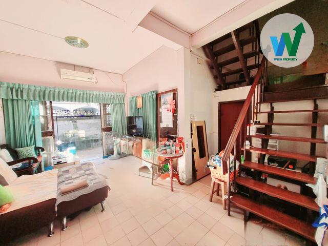 ขายทาวน์เฮ้าส์ หมู่บ้าน ช.รุ่งเรือง4 ซ.ประชาราษฎร์ 5 2