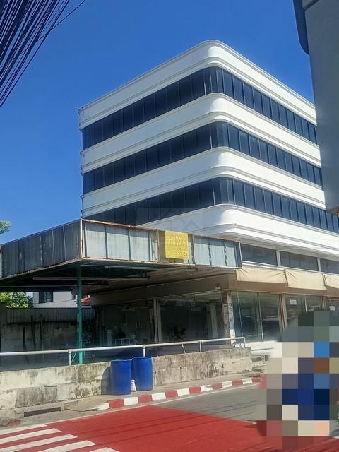 ให้เช่าอาคารสำนักงาน 4 ชั้น 800 ตรม. ติดถนน ติดเซเว่น ติด Big C ตรงข้ามสวนหลวง ร.9 สามารถพักอาศัย ทำธุรกิจอาทิ ออฟฟิศ โช 2