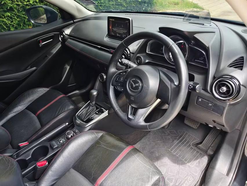 📢Mazda 2 Skyactiv ปี 2015 จด 2016📢เครื่อง 1.5 ดีเชล XD High Plus ตัวท็อป📢รถบ้านสวยๆ พร้อมใช้ ประหยัดมาก📢 Full Option ยางมิชลิน 4 เส้น รูปที่ 14