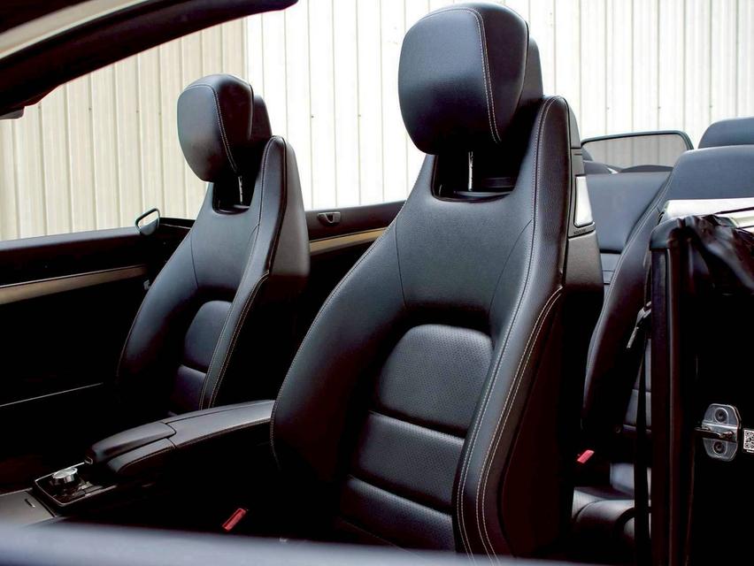 E200 Cabriolet AMG Dynamic รูปที่ 12