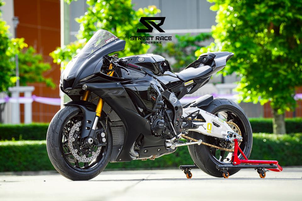 2021 Yamaha yzf-r1 ปี 2021 สีดำ ท่อ akrapovic แท้ ไมล์แค่ 3,000+ กม. 9