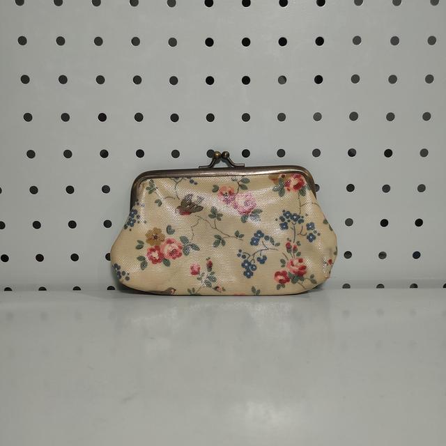 กระเป๋าปากจีบ Cath Kidston