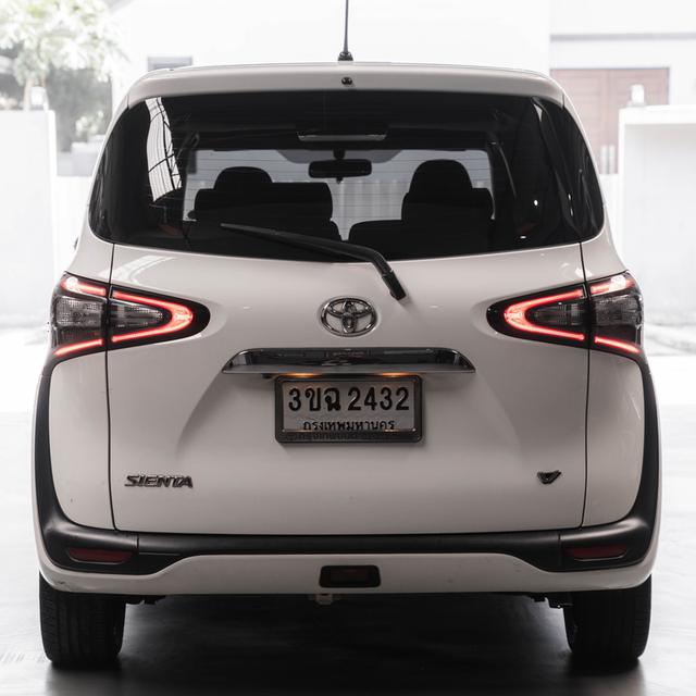 TOYOTA SIENTA 1.5 V  ปี 2017 รหัส 67GG2432 19