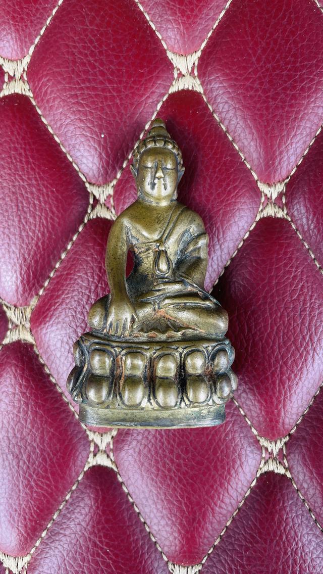 พระเครื่องและวัตถุมงคล เกจิคณาจารย์ต่างๆ