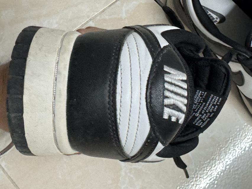 Nike dunk low panda แท้ (รับประกันจาก sasom) มือสอง ไม่ค่อยได้ใส่ 2