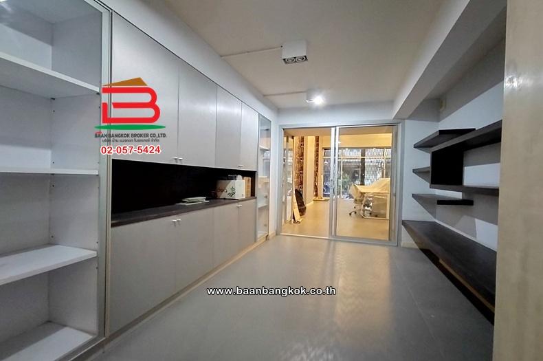 ขาย/เช่า ตึกออฟฟิศ 2คูหา 5.5 ชั้น (หลังริม) เนื้อที่ 41.5 ตร.ว. ซอยรามอินทรา 15 แขวงอนุเสาวรีย์ เขตบางเขน 5