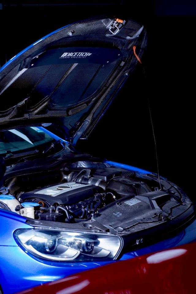 Volkswagen Scirocco 2.0 Highline Package 11