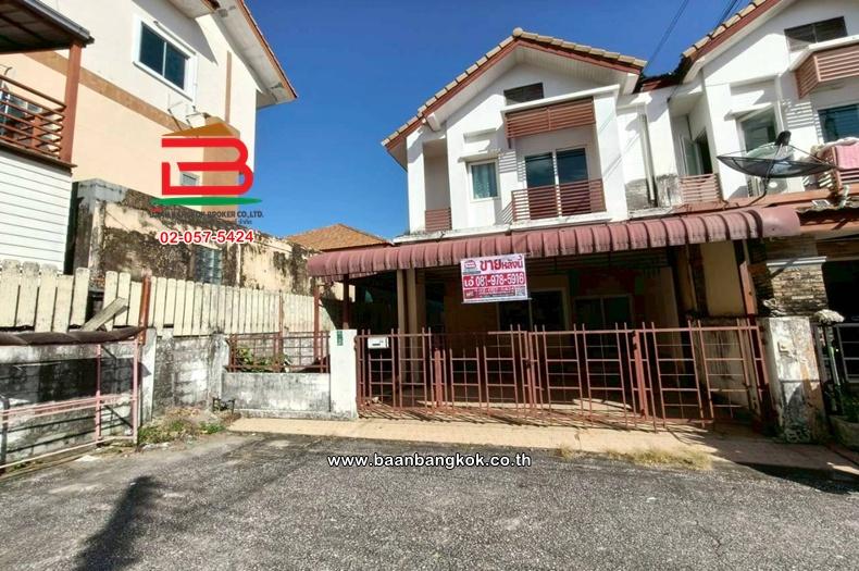ทาวน์เฮาส์ เนื้อที่ 34 ตร.ว. หมู่บ้านบุณฑริก นิวสไตล์ ลำลูกกา-คลอง 4, ใกล้ตลาดกลางลาดสวาย ถนนลำลูกกา ตำบลลาดสวาย อำเภอลำลูกกา ปทุมธานี 1