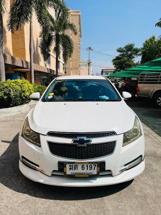 CHEVROLET CRUZE สีขาว