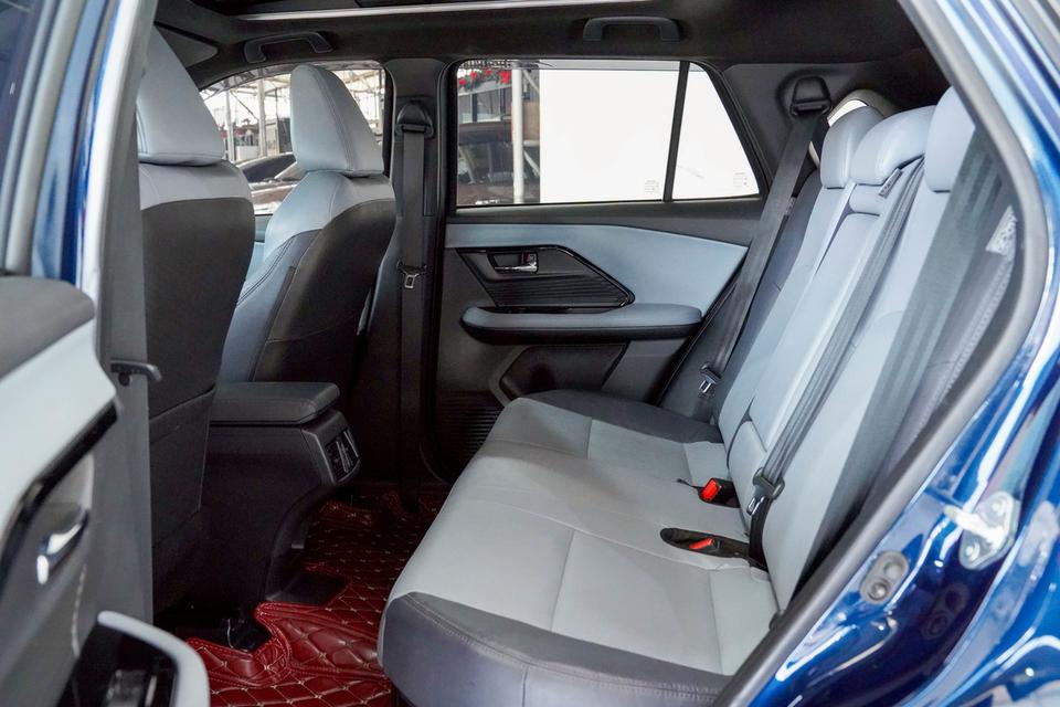 รถยนต์ Toyota Yaris Cross HEV Premium มือสอง ปี2024 รูปที่ 13