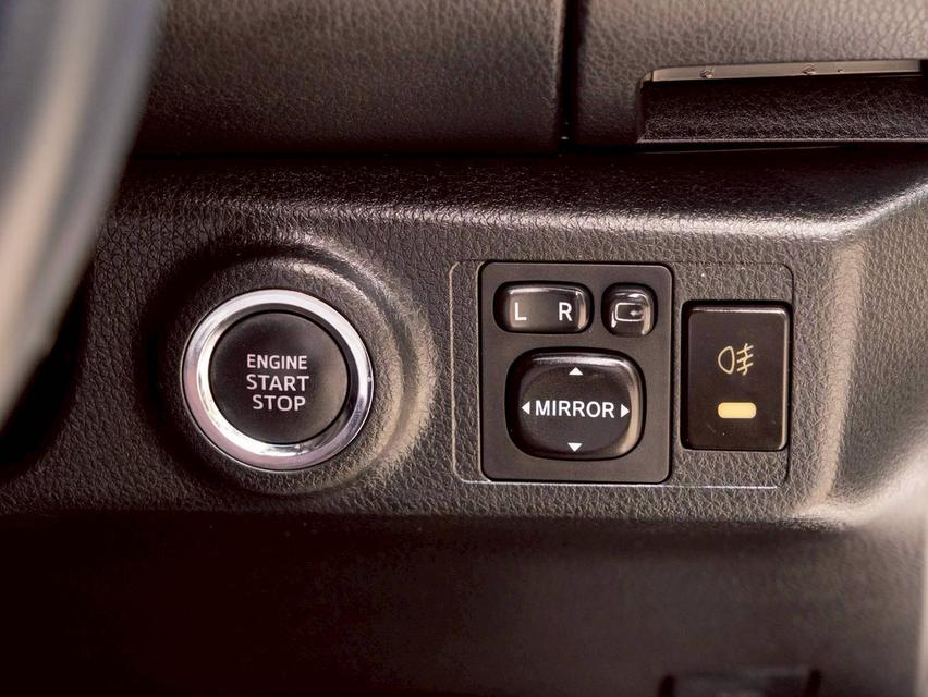 Toyota Yaris 1.2G ปี 2013 12