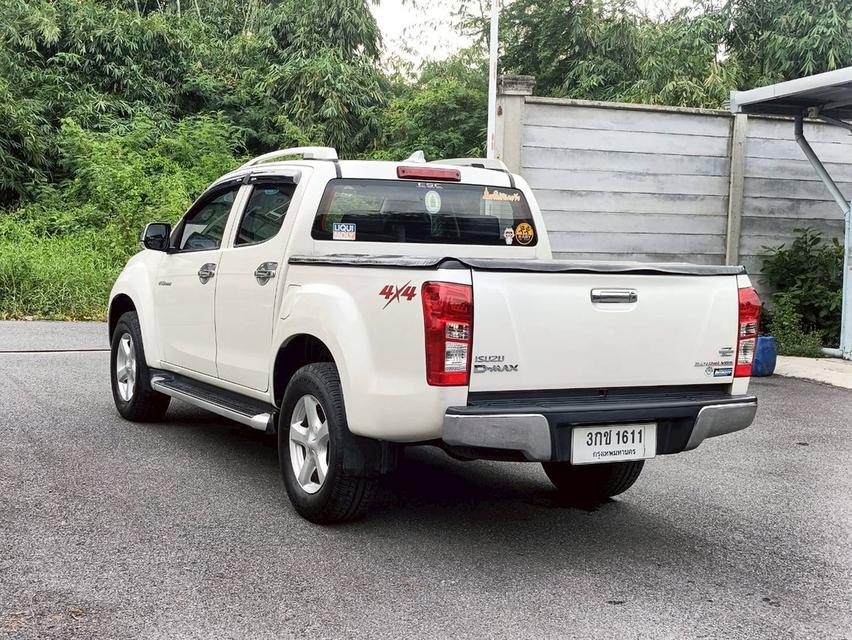 ISUZU DMAX ISUZU. DMAX Pickup 4dr DCab Vcross Z-Prestige 4WD 3.ODCT (VGS, Navi) Y2014