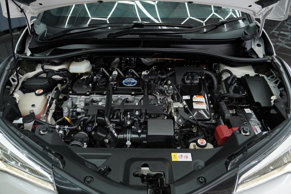 TOYOTA C-HR 1.8 Hybrid High AT ปี 2018 สี ขาว รูปที่ 19