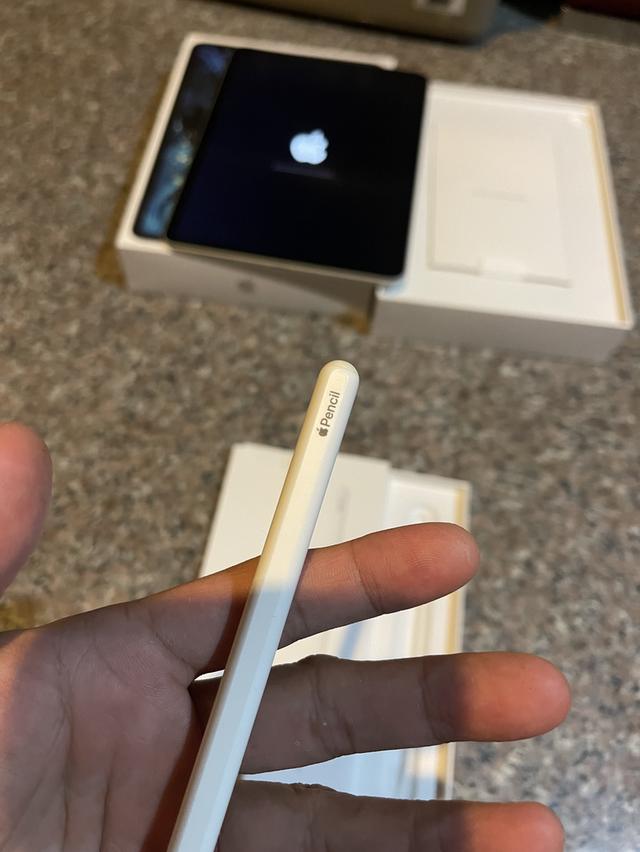 ขายApple Pencil Gen2ยกกล่องไร้รอยตกของแท้ใช้งานดีทุกๆฟังชั่นถูกๆ