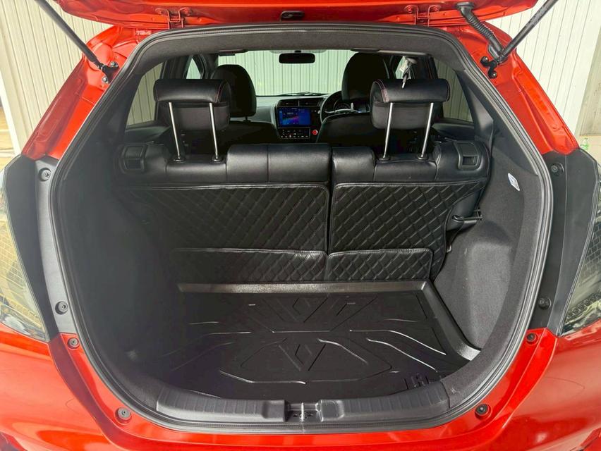 Honda Jazz 1.5RS ปี20 14