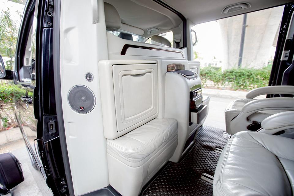 VOLKSWAGEN CARAVELLE 2.5 TD ดีเซล ปี 2010 สีดำ มือเดียวป้ายแดง 11