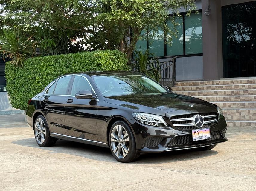 2019 BENZ C220D W205 รถมือเดียวออกป้ายแดง รถวิ่งน้อย เข้าศูนย์ทุกระยะ รถไม่เคยมีอุบัติเหตุ