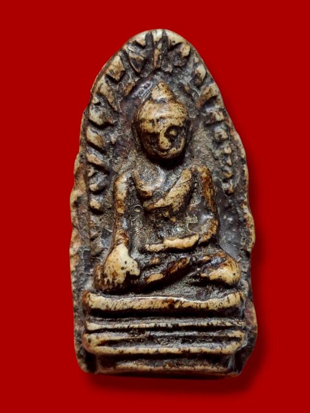 พระรอด 1