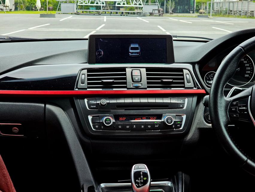 BMW 320D 13