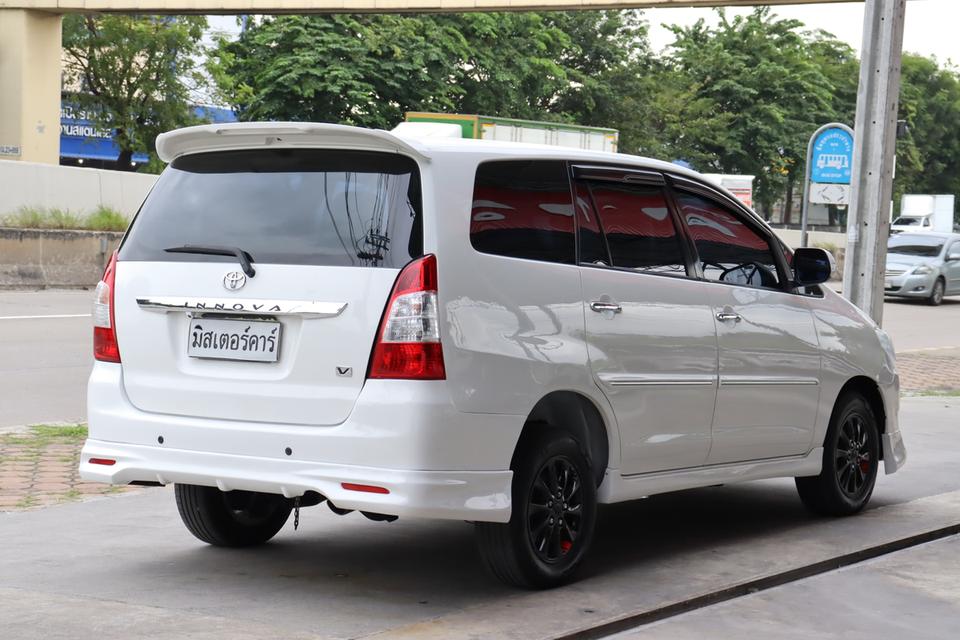 TOYOTA INNOVA 2.0 V 2013 6