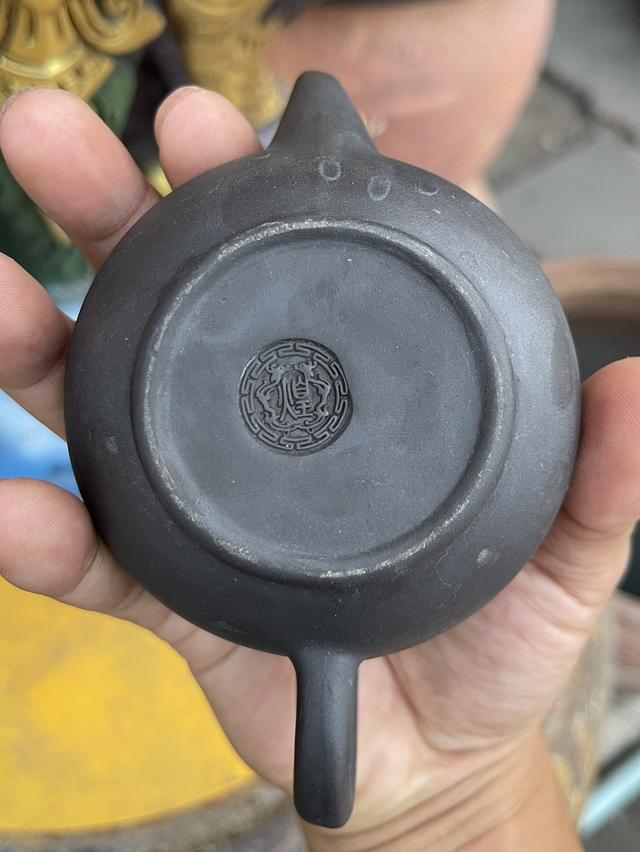 ปั้นชาอี๋ซิง Yixing teapot สีดำ ใบเล็ก ป้านชาเก่า กาน้ำชาดินเผาโบราณ