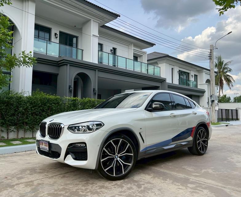 BMW X4 xDrive20d M Performance Edition  สีขาว Alpine White  ปี21 ดีเซ 8