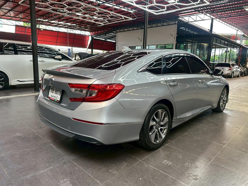 HONDA ACCORD 1.5 Turbo EL ปี2019 รถบ้านแท้ ออพชั่นเต็มคัน พร้อมใช้งาน.
