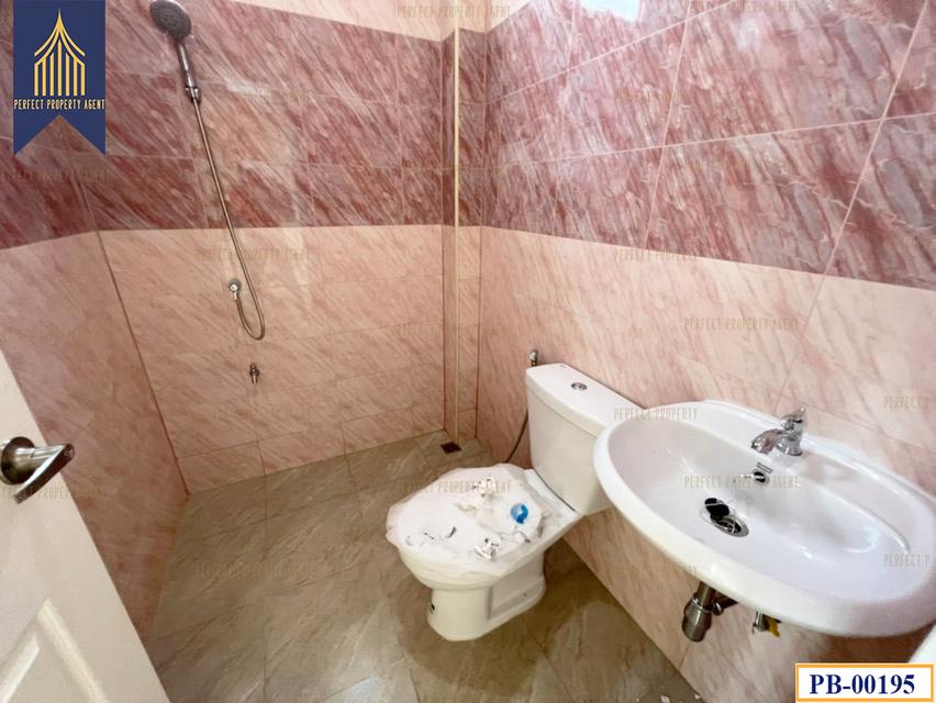 ขายอาคารพาณิชย์ สร้างใหม่ พร้อมอยู่ ค้าขายได้ ทรัพย์บุญชัย ศรีนครินทร์ ใกล้รถไฟฟ้า 15