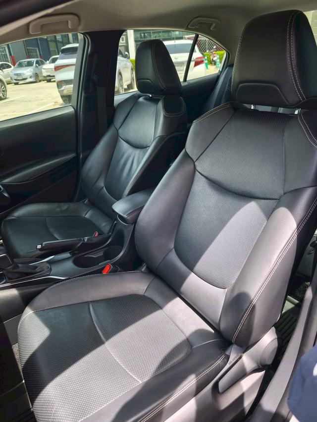 Toyota Altis 1.6G Auto (จดทะเบียนปี 2020) 14