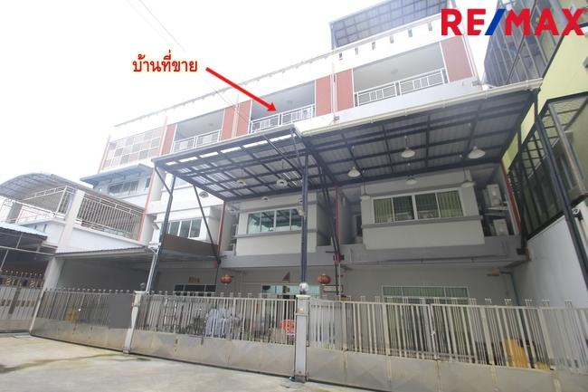 ทาวน์โฮมพระราม3ซอย41 ที่ดิน42.5วา สาธุประดิษฐ์57 ตกแต่งพร้อมอยู่ เฟอร์แอร์ ครัวบิวท์อิน ใกล้เทอร์มินอล21 เซ็นทรัลพระราม3 ราคานี้ไม่มีอีกแล้ว13.9ล้าน 2