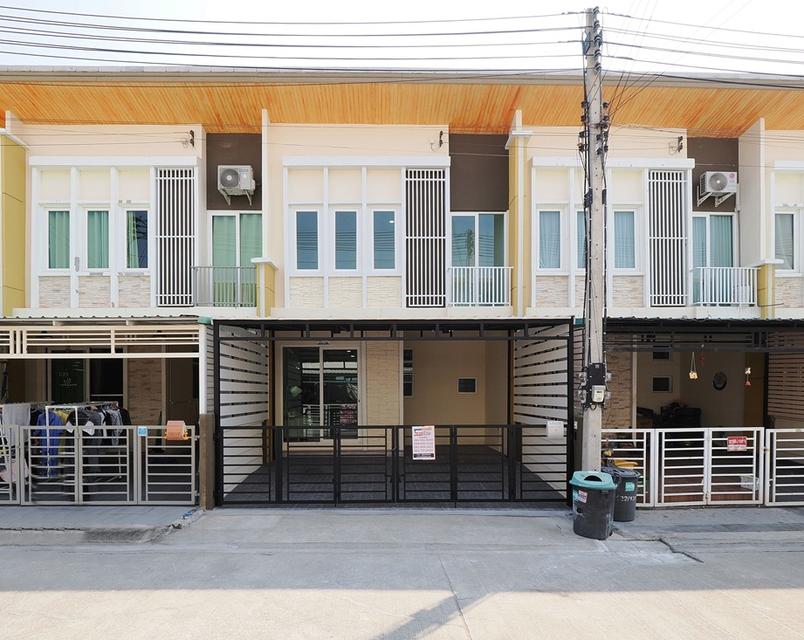 🔥 ขายทาวน์เฮ้าส์ 2 ชั้น รีโนเวทใหม่ พร้อมอยู่ โกลเด้นทาวน์ โครงการ 2 พระราม 2 – พันท้ายนรสิงห์ 1