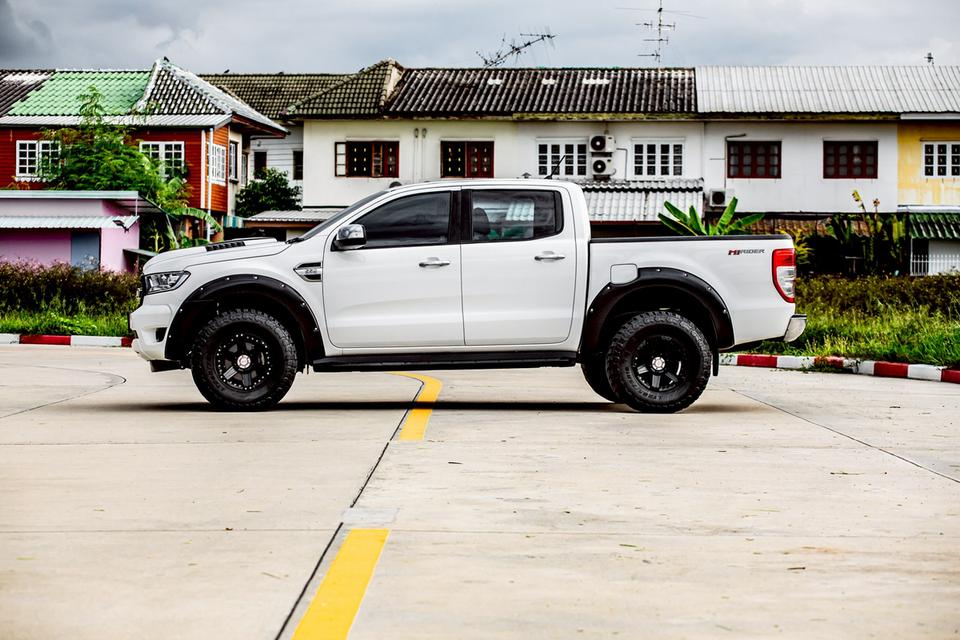 Ford Ranger 2.2 XLT Hi-Lander Double Cab ปี 2019 สีขาว มือเดียวป้ายแดง 10