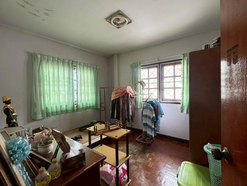 ขายบ้านเดี่ยว หมู่บ้าน ช.รุ่งเรือง 6 ราคาต่ำกว่าตลาด เหมาะกับการลงทุน (N.2000) 12