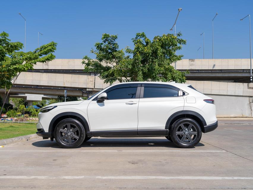 ไมล์ 9,000 กม.HONDA HRV 1.5 e:HEV EL  ปี: 2024  ราคา 869,000 บาท 3