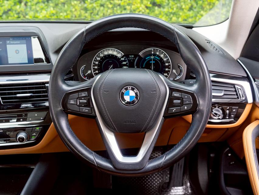 BMW 530e ELITE Plug-in Hybrid ปี 2019 รูปที่ 18