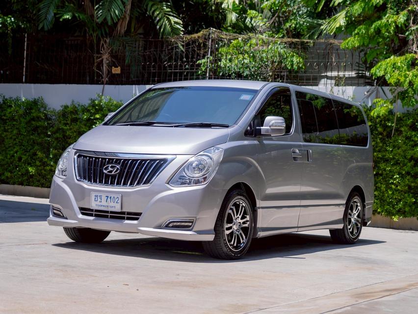 Hyundai H-1 2.5 Elite ปี 2018
