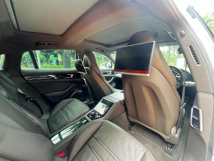 Porsche Panamera E hybrid ปี 2018 10