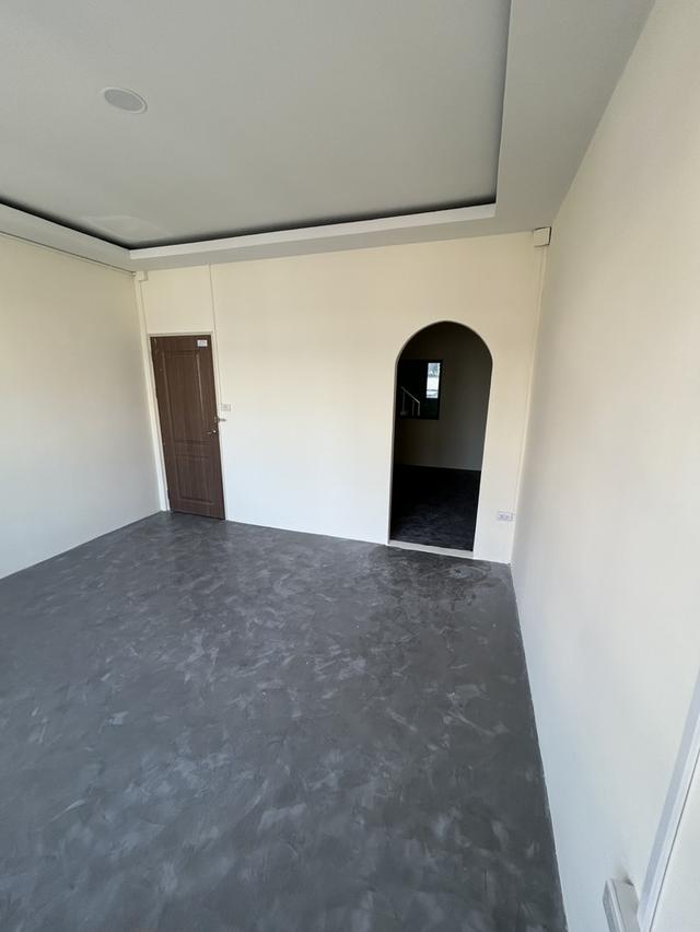 ขายหรือให้เช่าตึกแถว 4 ชั้น ซอยด่านสำโรง สมุทรปราการติดถนนใหญ่ 10