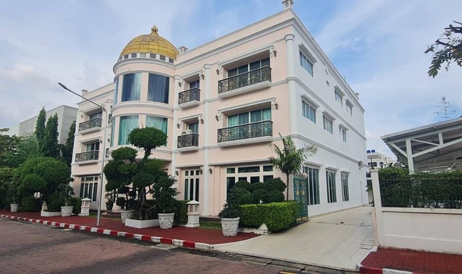 For Sale\Rent  Single house,Townhome Watthana District, Bangkok 2