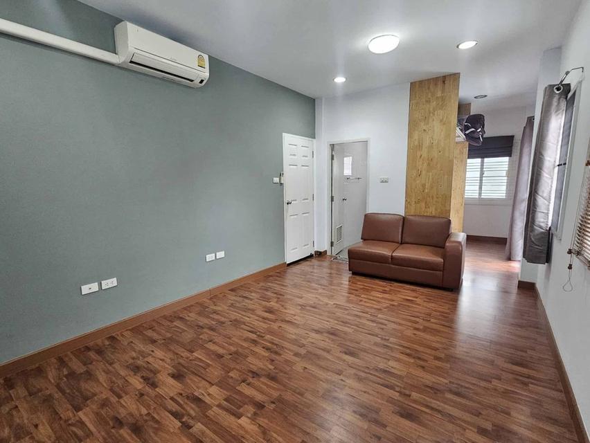 ขายบ้านแฝด ลภาวัน 21 บนทำเลศักยภาพ ถนนราชพฤกษ์ 10