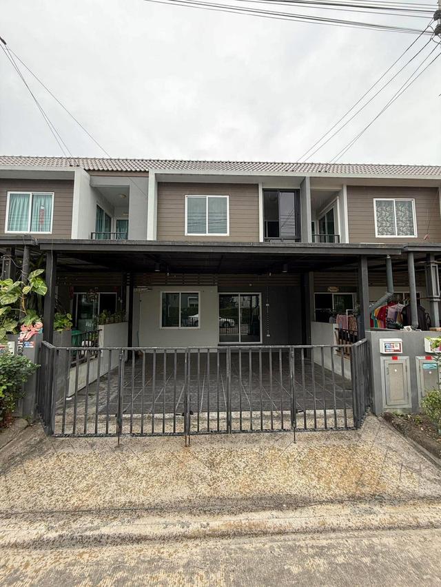 บ้าน ทาวเฮ้าส์ 2 ชั้ย ม. เดอะคัลเลอร์ คลองสี่ ลำลูกกา 1